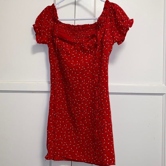 Red Floral Large Off The Shoulder Red Mini Dress - Picture 5 of 15